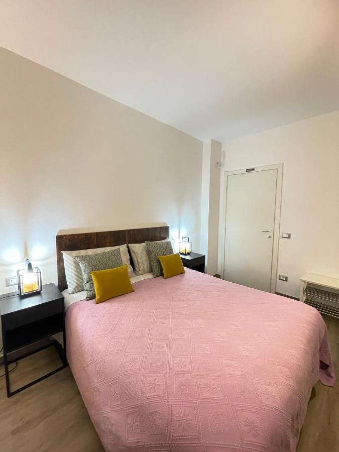 Smart Gold Apartment Luxury Central Бергамо Екстериор снимка
